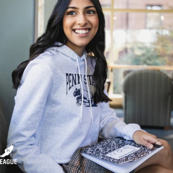 Penn State Collegiate Crop Logo Hoodie- NWOT - Picture 3 of 11